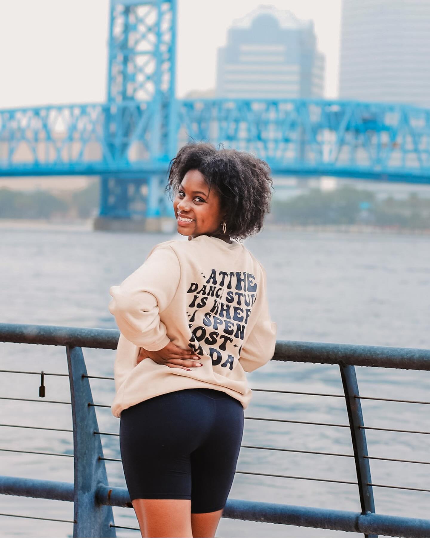 Sweatshirts & Hoodies