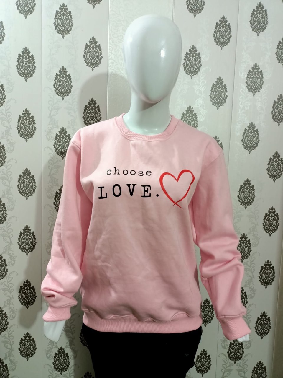 Choose Love Crew Neck sweatshirt